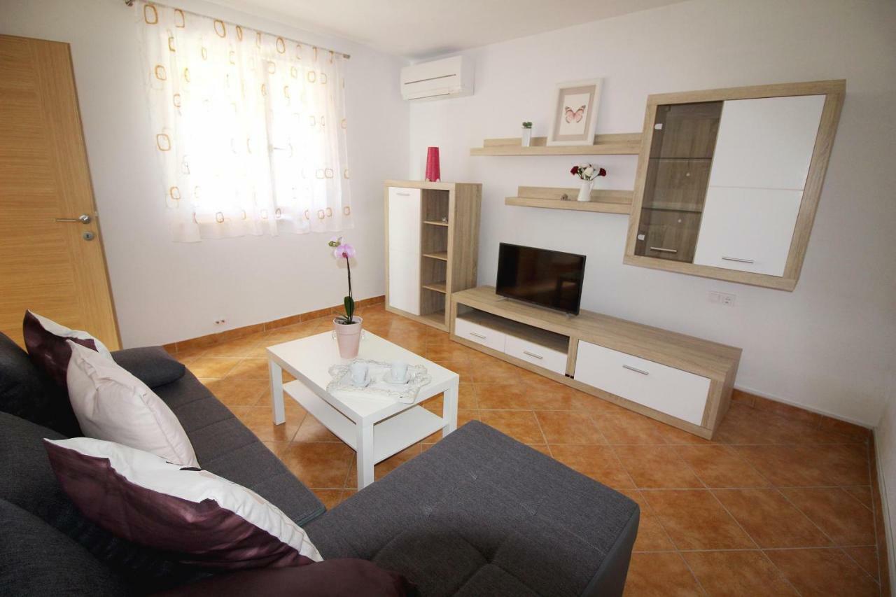 شقة House Anna بوريتش المظهر الخارجي الصورة